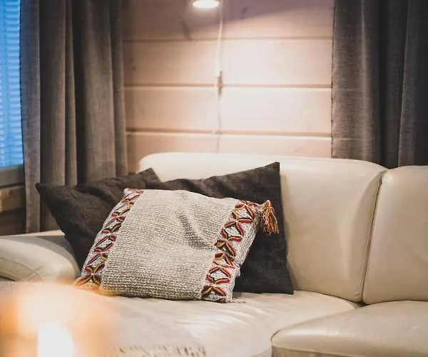 Ettomies Ii 컨트리하우스 Äkäslompolo